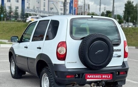 Chevrolet Niva I рестайлинг, 2016 год, 470 000 рублей, 5 фотография