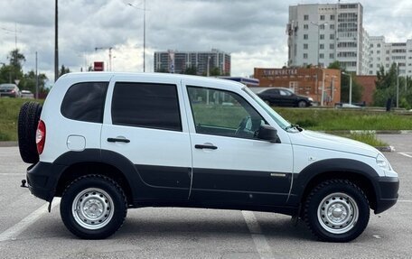 Chevrolet Niva I рестайлинг, 2016 год, 470 000 рублей, 15 фотография