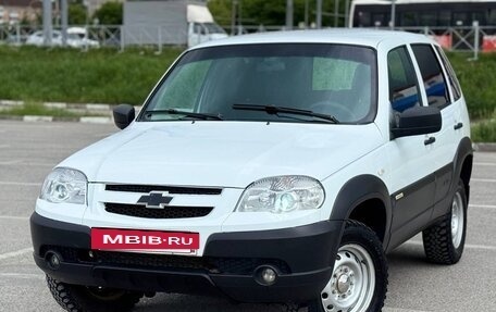 Chevrolet Niva I рестайлинг, 2016 год, 470 000 рублей, 10 фотография