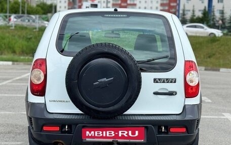 Chevrolet Niva I рестайлинг, 2016 год, 470 000 рублей, 12 фотография