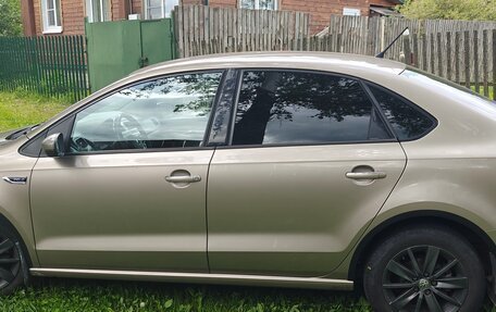 Volkswagen Polo VI (EU Market), 2016 год, 930 000 рублей, 3 фотография
