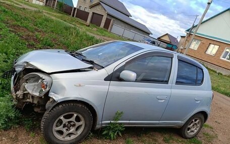 Toyota Vitz, 2003 год, 157 000 рублей, 1 фотография