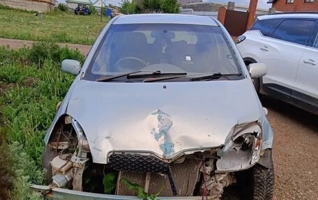 Toyota Vitz, 2003 год, 157 000 рублей, 4 фотография