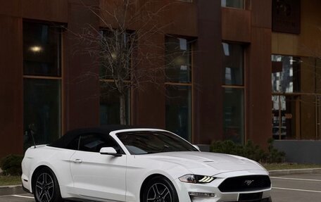 Ford Mustang VI рестайлинг, 2020 год, 3 066 200 рублей, 1 фотография