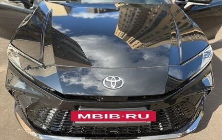 Toyota Camry, 2025 год, 3 970 000 рублей, 6 фотография
