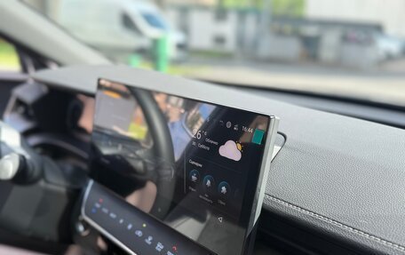 Toyota Camry, 2025 год, 3 970 000 рублей, 10 фотография