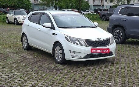 KIA Rio III рестайлинг, 2013 год, 800 000 рублей, 2 фотография