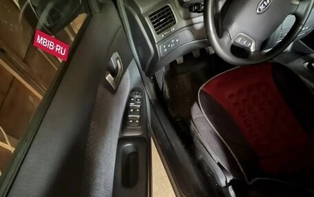 KIA Magentis II рестайлинг, 2006 год, 1 050 000 рублей, 9 фотография