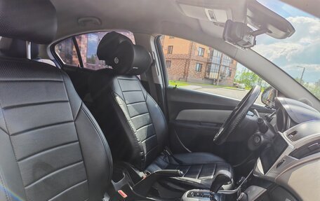 Chevrolet Cruze II, 2013 год, 750 000 рублей, 21 фотография
