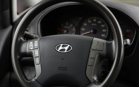 Hyundai Grand Starex Grand Starex I рестайлинг 2, 2014 год, 1 918 000 рублей, 13 фотография