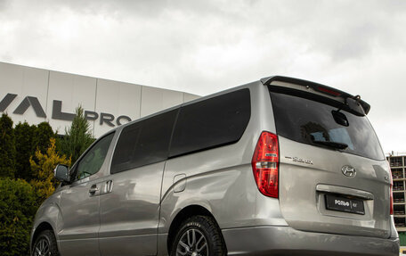 Hyundai Grand Starex Grand Starex I рестайлинг 2, 2014 год, 1 918 000 рублей, 24 фотография