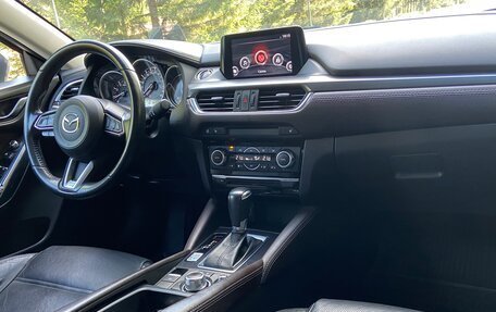 Mazda 6, 2018 год, 1 890 000 рублей, 18 фотография