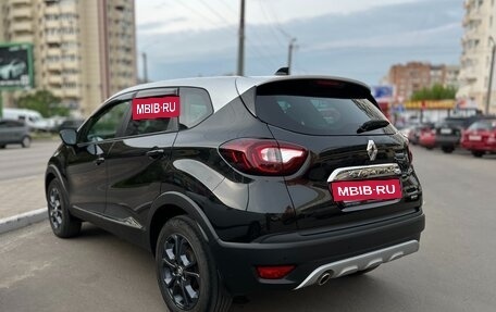 Renault Kaptur I рестайлинг, 2022 год, 13 фотография