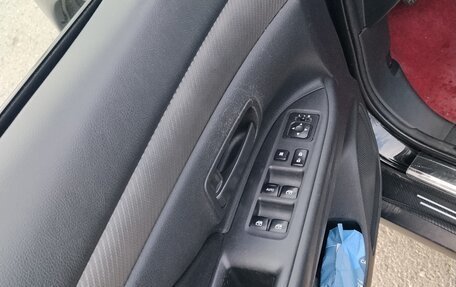 Mitsubishi Outlander III рестайлинг 3, 2018 год, 1 725 000 рублей, 6 фотография
