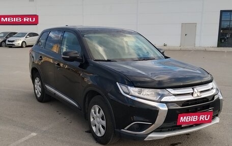Mitsubishi Outlander III рестайлинг 3, 2018 год, 1 725 000 рублей, 5 фотография