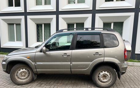 Chevrolet Niva I рестайлинг, 2011 год, 350 000 рублей, 2 фотография