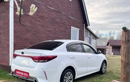 KIA Rio IV, 2021 год, 1 000 000 рублей, 4 фотография