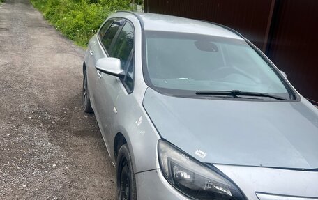 Opel Astra J, 2012 год, 2 фотография