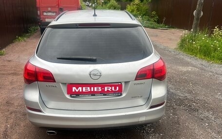 Opel Astra J, 2012 год, 4 фотография
