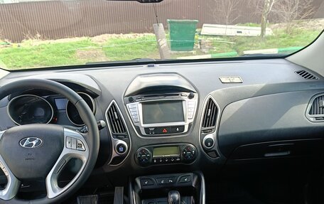 Hyundai ix35 I рестайлинг, 2011 год, 1 350 000 рублей, 3 фотография