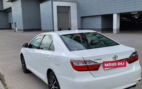 Toyota Camry, 2017 год, 2 300 000 рублей, 6 фотография