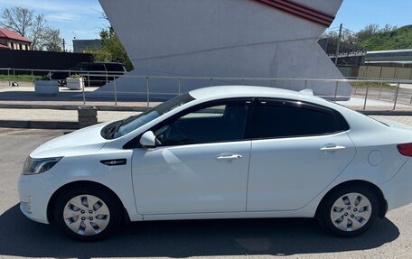 KIA Rio III рестайлинг, 2013 год, 1 000 000 рублей, 2 фотография