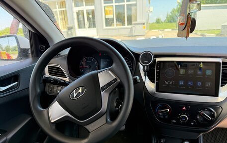 Hyundai Solaris II рестайлинг, 2019 год, 1 350 000 рублей, 8 фотография