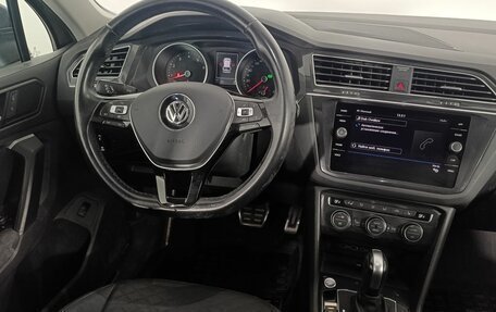 Volkswagen Tiguan II, 2020 год, 2 170 000 рублей, 10 фотография