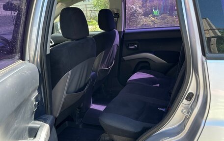 Mitsubishi Outlander III рестайлинг 3, 2008 год, 750 000 рублей, 10 фотография