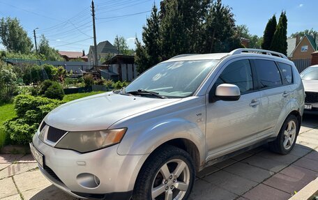 Mitsubishi Outlander III рестайлинг 3, 2008 год, 750 000 рублей, 2 фотография