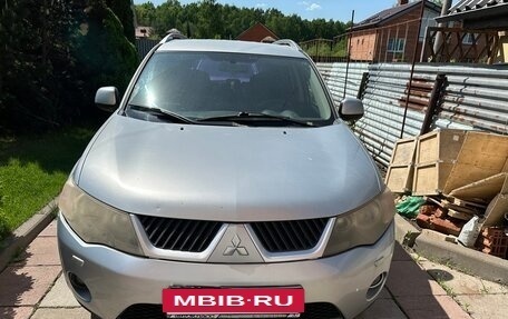 Mitsubishi Outlander III рестайлинг 3, 2008 год, 750 000 рублей, 4 фотография