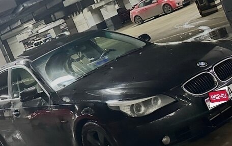 BMW 5 серия, 2004 год, 700 000 рублей, 1 фотография