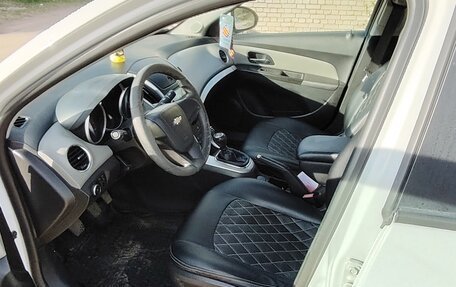 Chevrolet Cruze II, 2013 год, 540 000 рублей, 10 фотография