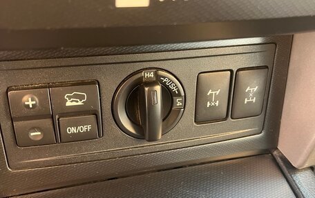 Toyota Land Cruiser Prado 150 рестайлинг 2, 2012 год, 2 750 000 рублей, 16 фотография
