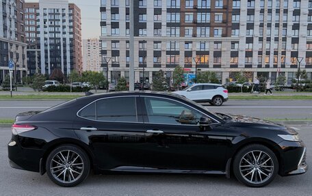 Toyota Camry, 2018 год, 2 750 000 рублей, 4 фотография