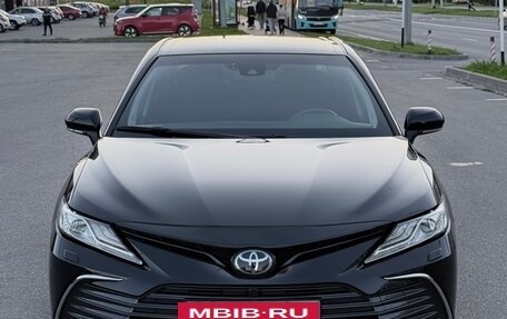 Toyota Camry, 2018 год, 2 750 000 рублей, 2 фотография