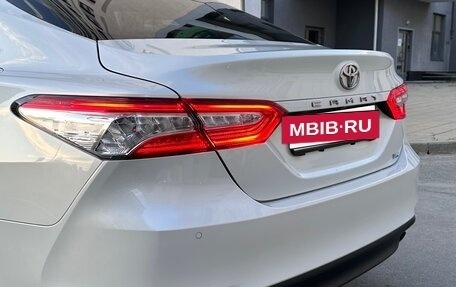 Toyota Camry, 2018 год, 2 810 000 рублей, 12 фотография