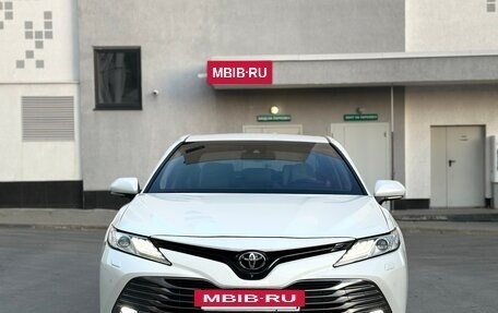 Toyota Camry, 2018 год, 2 810 000 рублей, 3 фотография