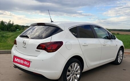 Opel Astra J, 2011 год, 680 000 рублей, 6 фотография