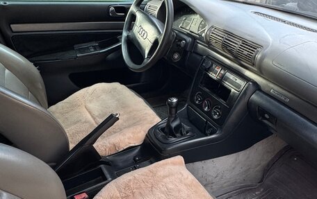 Audi A4, 1995 год, 300 000 рублей, 15 фотография