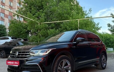 Volkswagen Tiguan II, 2021 год, 4 205 000 рублей, 10 фотография