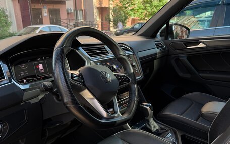Volkswagen Tiguan II, 2021 год, 4 205 000 рублей, 18 фотография