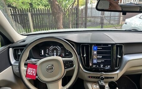 Volvo XC60 II, 2018 год, 3 300 000 рублей, 9 фотография