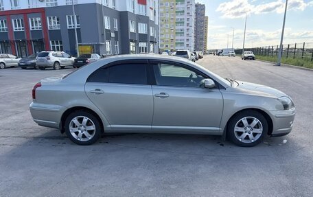Toyota Avensis III рестайлинг, 2008 год, 800 000 рублей, 2 фотография