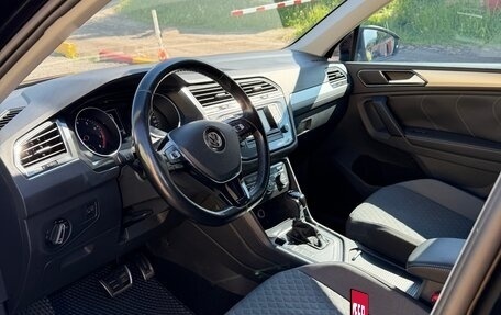 Volkswagen Tiguan II, 2017 год, 2 000 000 рублей, 12 фотография