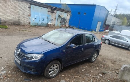 Renault Logan II, 2018 год, 900 000 рублей, 2 фотография
