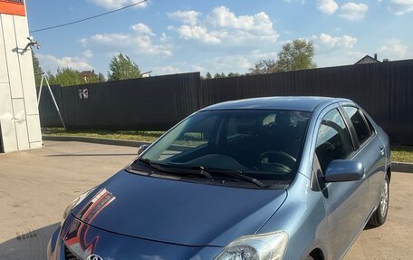 Toyota Yaris III рестайлинг, 2011 год, 889 000 рублей, 6 фотография