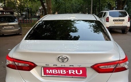 Toyota Camry, 2019 год, 2 450 000 рублей, 4 фотография