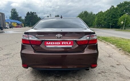 Toyota Camry, 2017 год, 2 300 000 рублей, 5 фотография