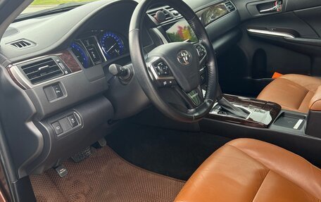 Toyota Camry, 2017 год, 2 300 000 рублей, 13 фотография